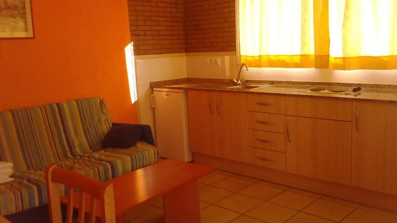 Apartamentos Famara Lloret de Mar