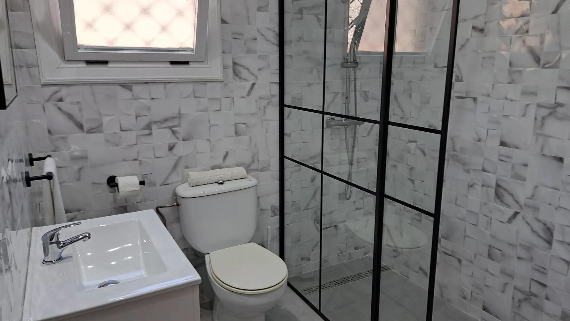 Apartamentos Famara Lloret de Mar España