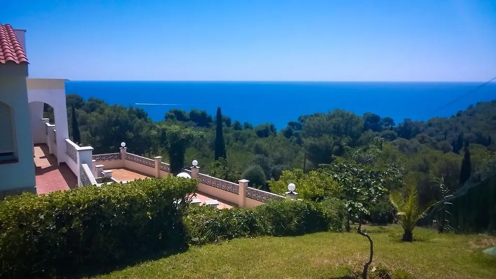 Apartamentos Famara Lloret de Mar España