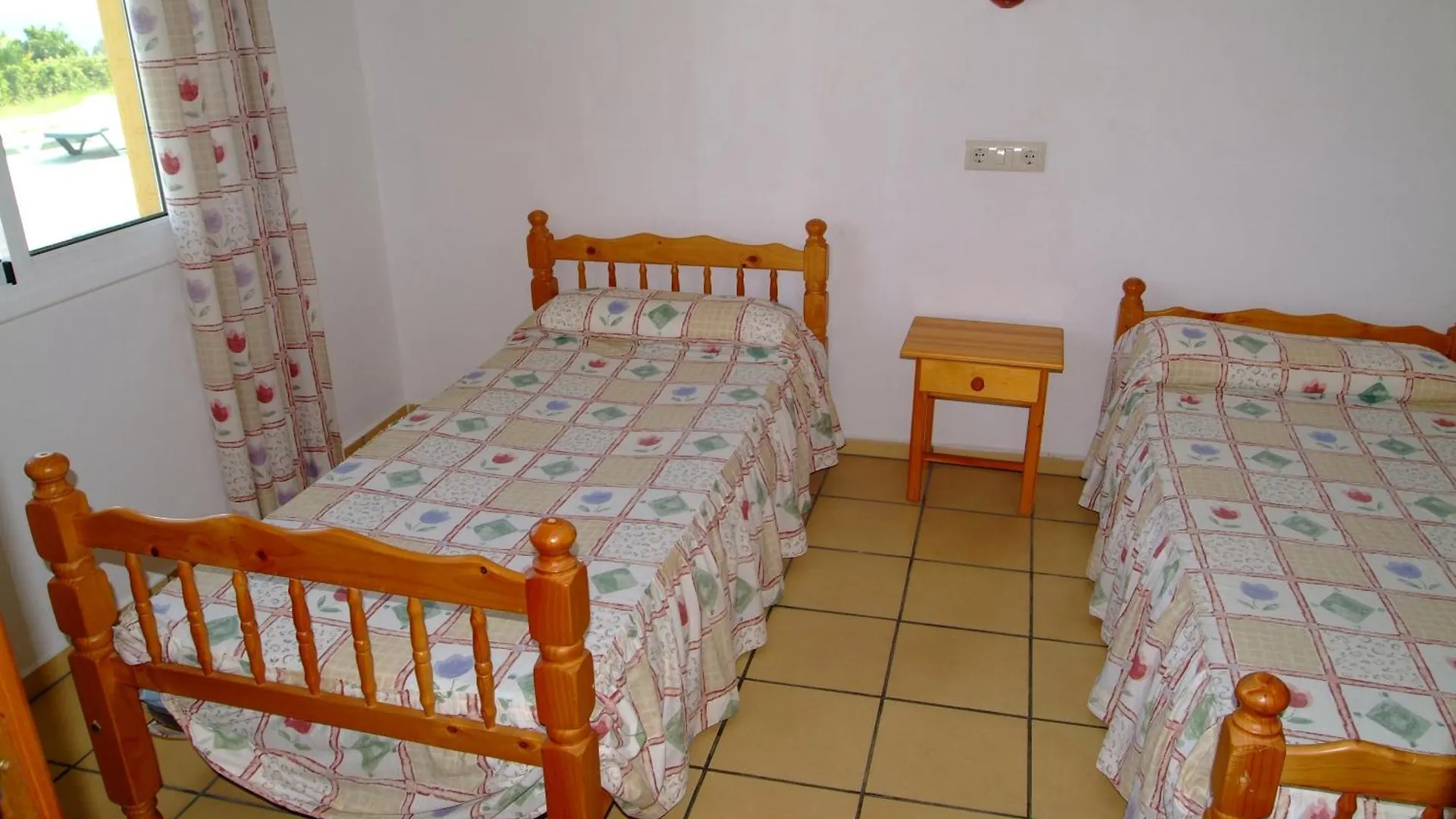 Apartamentos Famara Lloret de Mar Apartment